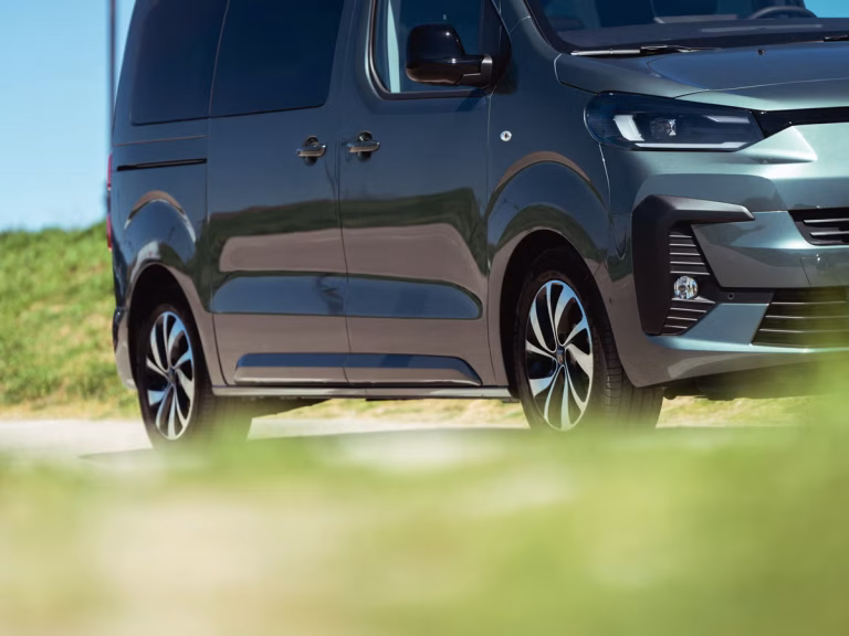 Nuevo Fiat Scudo automático de 9 plazas y 180 CV en Valencia