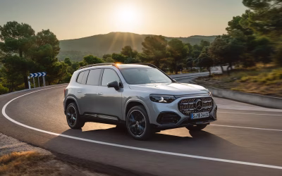 Nuevo Mercedes GLB híbrido 2026: así es el SUV familiar de 7 plazas